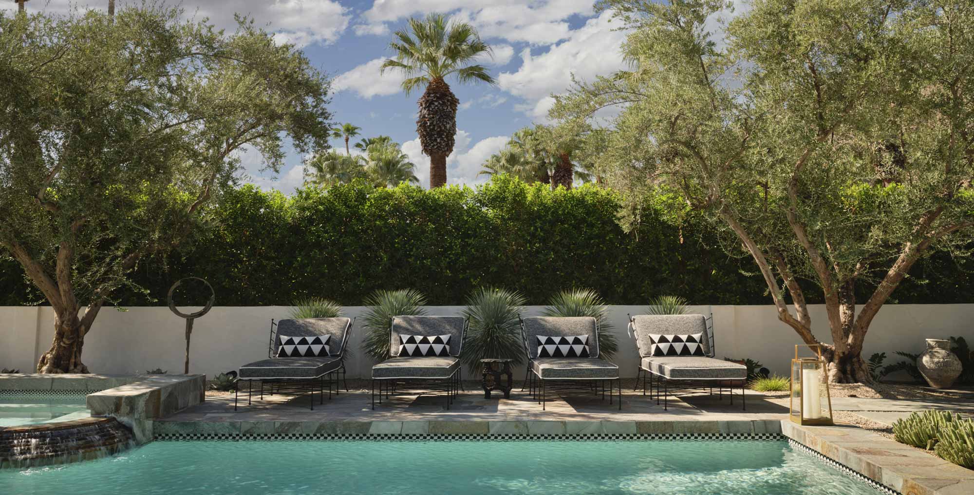 pool loungers pool loungers